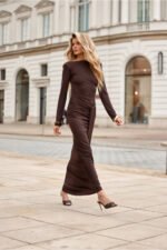 Ilga suknelė modelis 220922 Roco Fashion - Image 4