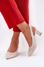 Sandalai su kulnu modelis 211939 Step in style