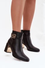 Batai su kulnu modelis 220693 Step in style
