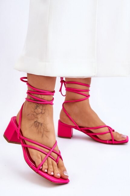 Sandalai su dirželiais modelis 180119 Step in style