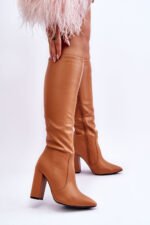 Batai su kulnu modelis 220511 Step in style