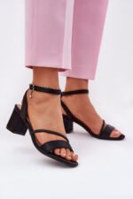 Sandalai su kulnu modelis 213009 Step in style