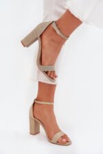 Sandalai su kulnu modelis 215640 Step in style