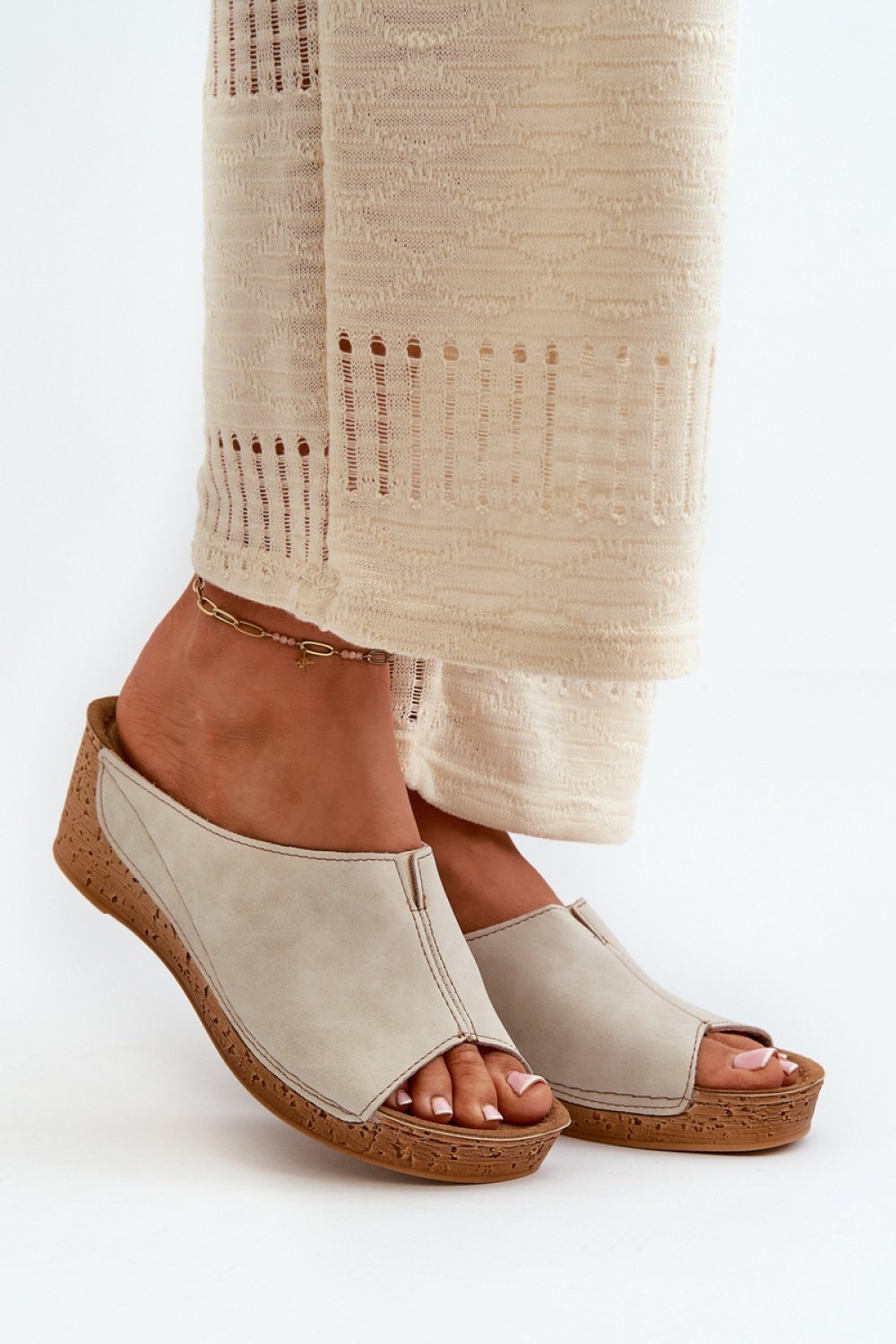176650155355809 Šlepetės modelis 198462 Step in style - Image 1