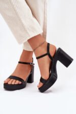 Sandalai su kulnu modelis 214092 Step in style