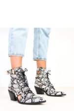 Batai su kulnu modelis 217930 Solea