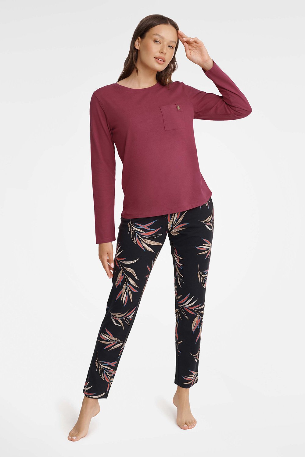 176651693446188 Pižamos modelis 183860 Henderson - Image 1