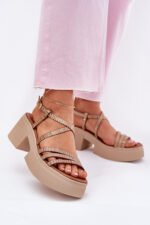 Sandalai su kulnu modelis 214994 Step in style
