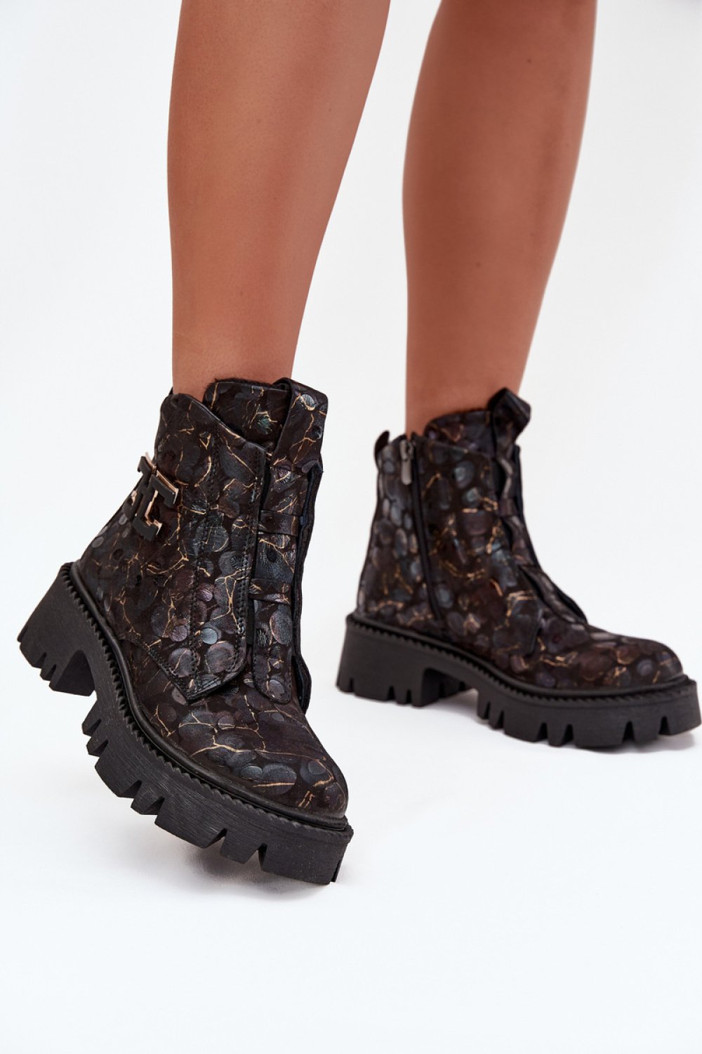 176833131559586 Batai model 222970 Step in style - Image 1